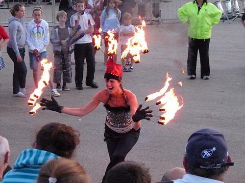 Street performer at WOW