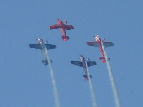 Prop planes kick off the airshow