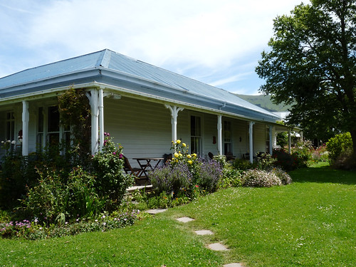 Half Moon Cottage, Barrys Bay, Akaroa