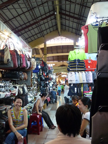 Inside Ben Thanh markets