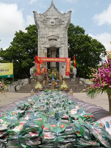 Offerings left at the National Cemetery