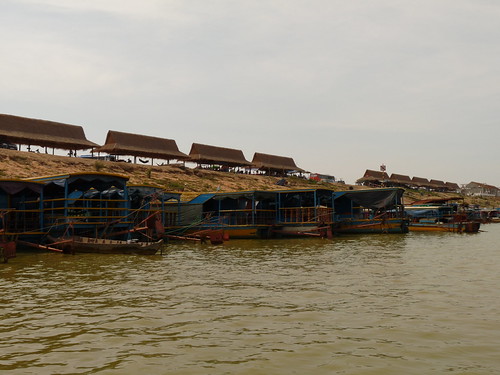 Channel going to Chong Khneas floating village