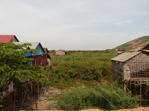 Village on the way to Chong Khneas floating village